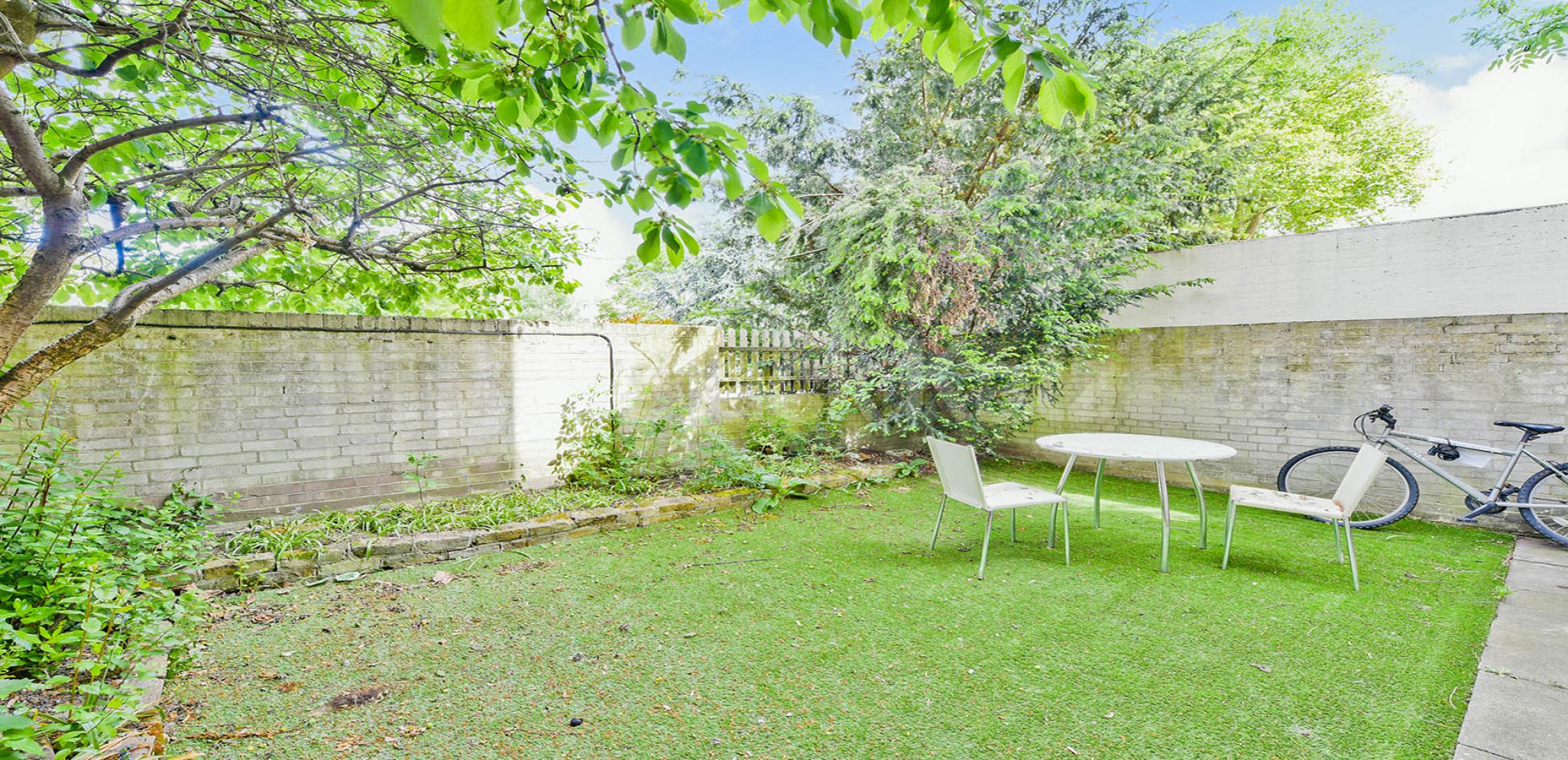 Arranged over two floors with tranquil garden Cedars Road, Clapham Common North Side